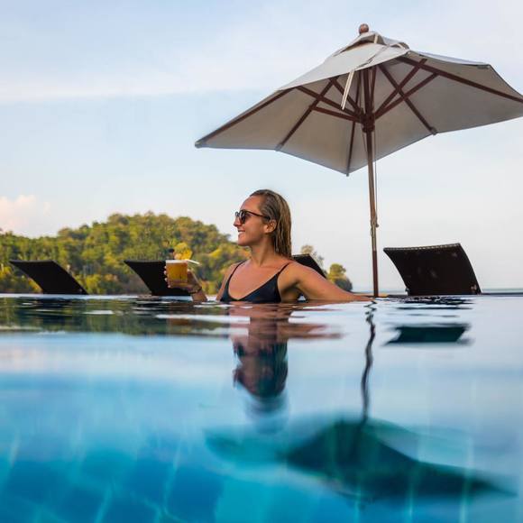 Meet your Posher, Jen - Picture 1 of 1